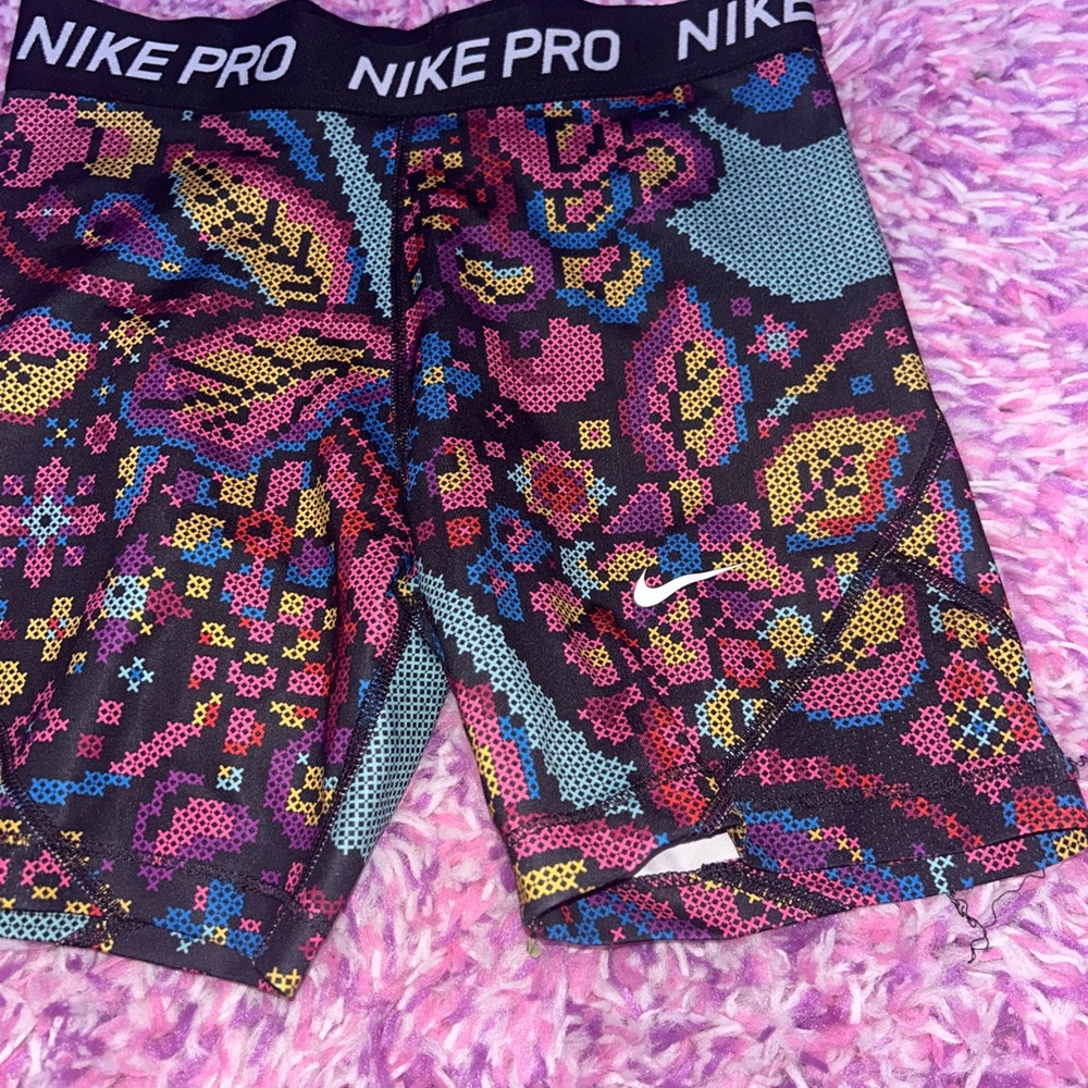 Nike Pro Multicolor Graphic Shorts